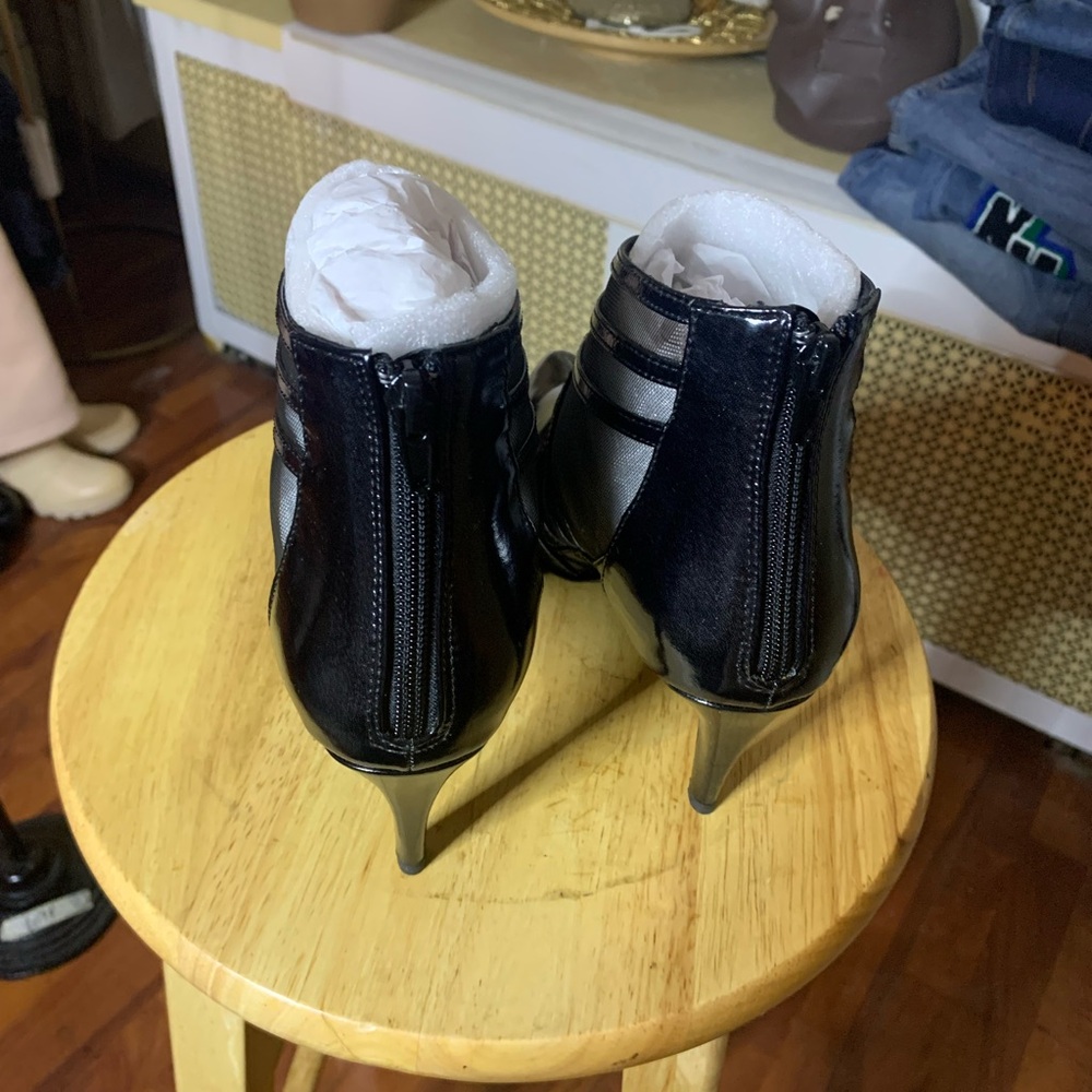 Shoes - Picture 3 of 5